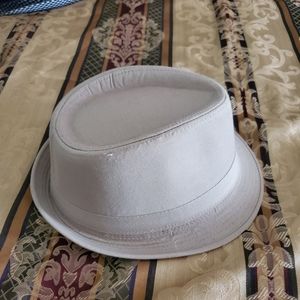 Mens tan hat